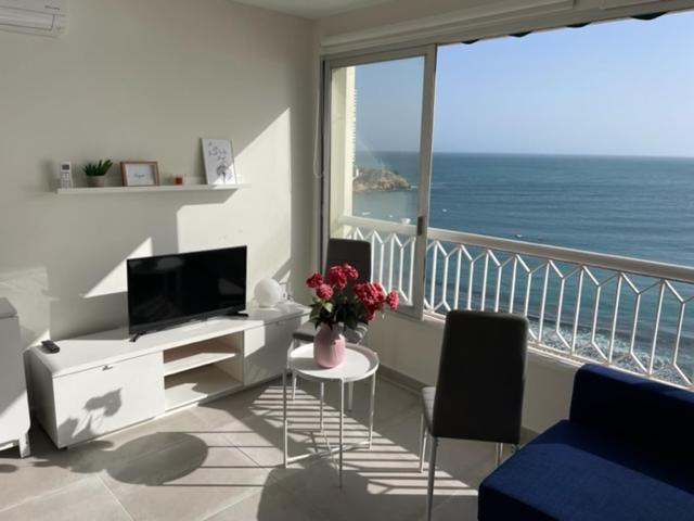 Precioso Apartamento A Estrenar En Primera Linea De Playa เบนิดอร์ม ภายนอก รูปภาพ