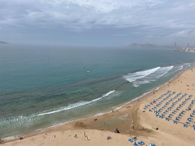 Precioso Apartamento A Estrenar En Primera Linea De Playa เบนิดอร์ม ภายนอก รูปภาพ